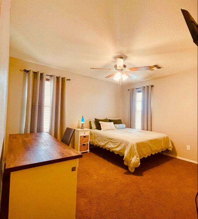 11136 East Starkey Avenue in Mesa, AZ - Foto de edificio - Building Photo