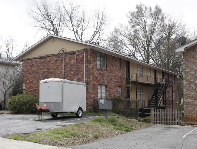 1728-1742 W Forrest Ave in East Point, GA - Foto de edificio - Building Photo