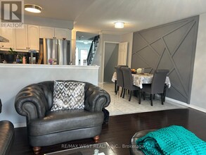 783 Gleeson Rd in Milton, ON - Building Photo - Building Photo