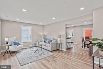 22802 Lawrence Ave in Leonardtown, MD - Building Photo - Building Photo