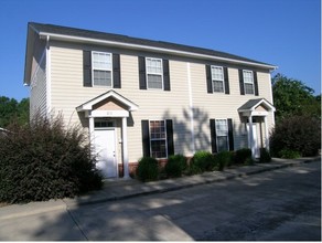 Chandler Townhouses in Sumter, SC - Building Photo - Building Photo