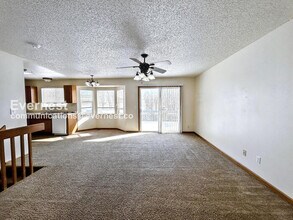 615 Seawell Dr in Colorado Springs, CO - Foto de edificio - Building Photo