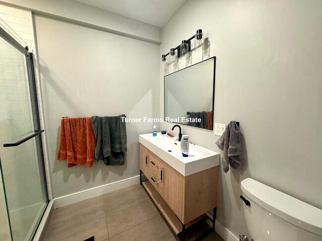 16 Baker Ct, Unit 1 in Boston, MA - Building Photo - Building Photo