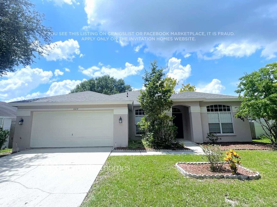 10214 Ashley Oaks Dr in Riverview, FL - Building Photo