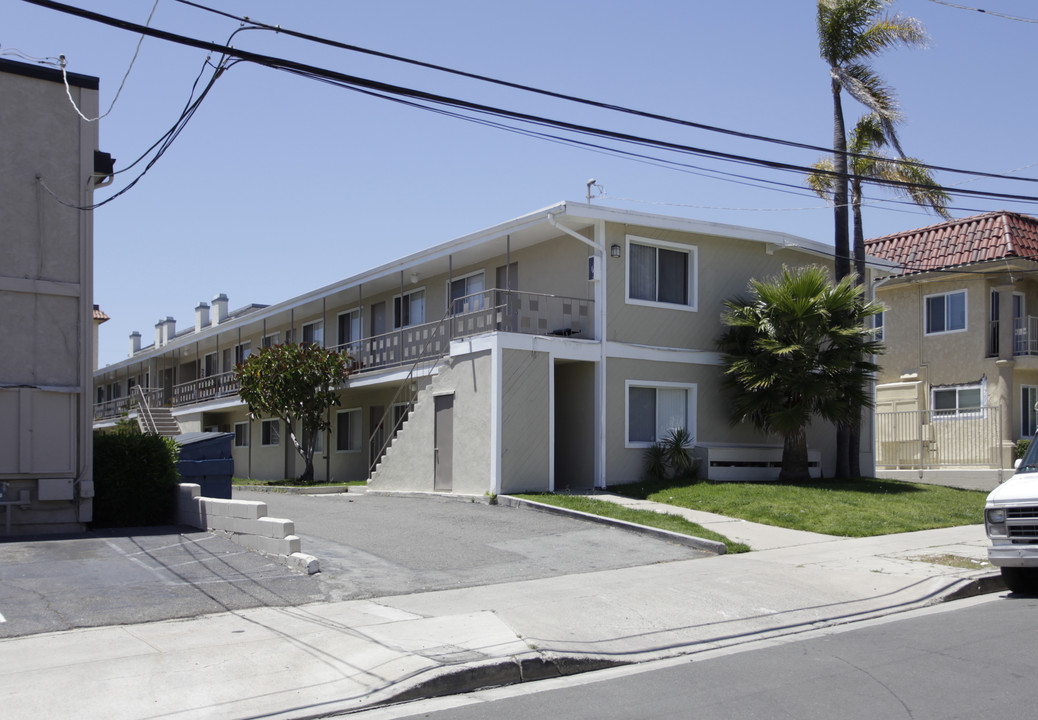 33951 Silver Lantern St in Dana Point, CA - Building Photo