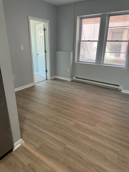 25 Whittier St, Unit 6 in Bridgeport, CT - Building Photo - Building Photo