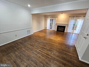 10520 Pine Haven Terrace in Rockville, MD - Building Photo - Building Photo