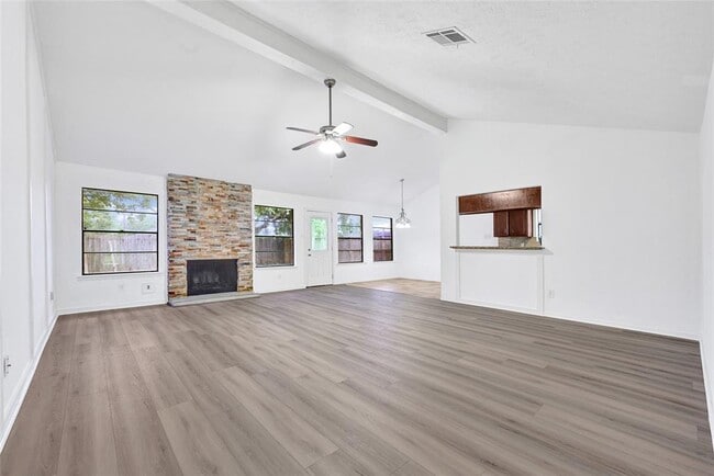 2730 Mesquite Dr in Sugar Land, TX - Building Photo - Building Photo