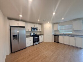 14063 Starlene St in Moreno Valley, CA - Building Photo - Building Photo