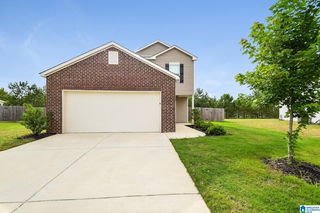 9391 Hoffman Pl in Warrior, AL - Building Photo