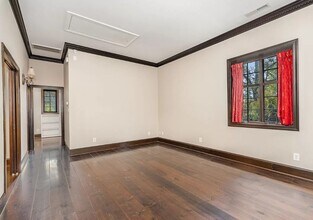 809 Old Pittsboro Rd in Chapel Hill, NC - Building Photo - Building Photo