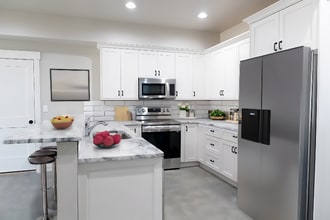 1769 Grant Rd in East Wenatchee, WA - Building Photo - Building Photo