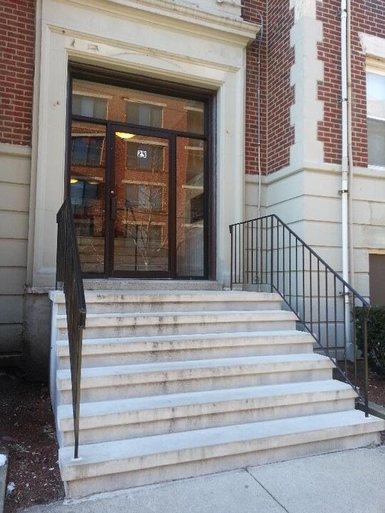 25 Walbridge St, Unit 9 in Boston, MA - Building Photo