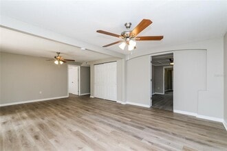 7113 63rd St N in Pinellas Park, FL - Building Photo - Building Photo
