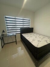 25887 SW 145th Ave in Naranja, FL - Building Photo - Building Photo