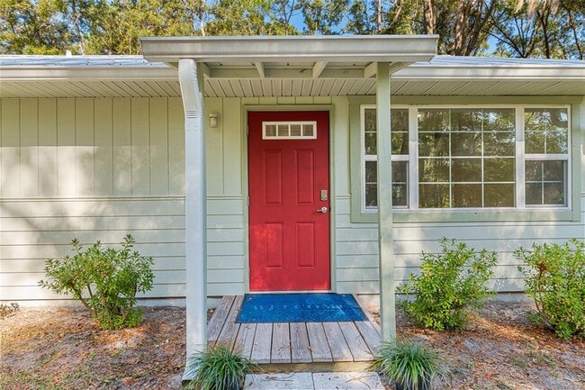 18124 SW 75 Ave in Archer, FL - Building Photo - Building Photo