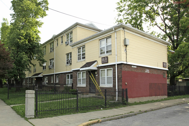 Beecher Terrace Phase II (0680) in Louisville, KY - Building Photo - Building Photo