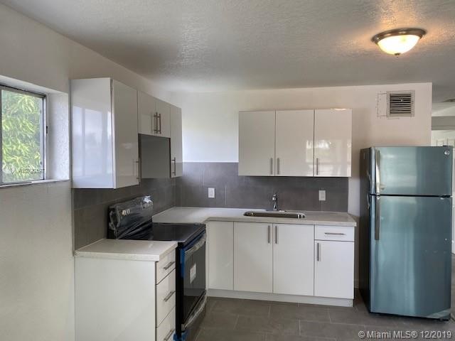805 NE 134th St-Unit -B in North Miami, FL - Building Photo - Building Photo