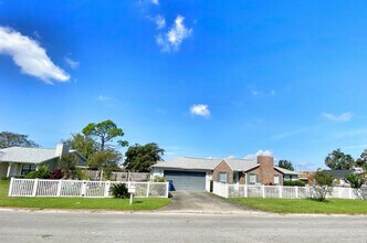 4035 Woodridge Rd in Panama City, FL - Building Photo - Building Photo