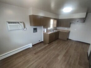 510 S NW Hwy, Unit #2W in Park Ridge, IL - Building Photo - Building Photo