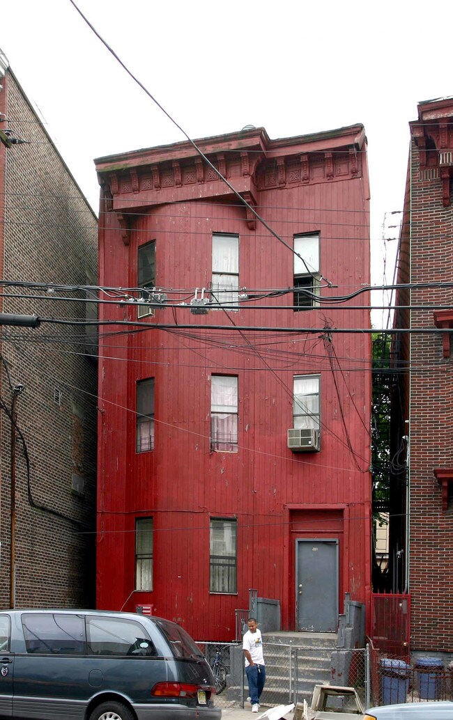 509 26th St in Union City, NJ - Building Photo - Building Photo