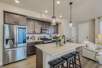 6367 N Emporia Ct in Denver, CO - Building Photo - Building Photo