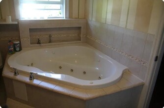 189 Newport Rd in Uniondale, NY - Building Photo - Building Photo