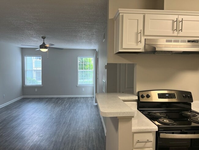 3718 West Ave in Greensboro, NC - Building Photo - Building Photo