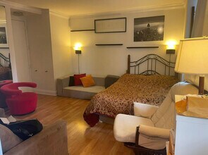 236 E 47th St, Unit 26 D in New York, NY - Foto de edificio - Building Photo