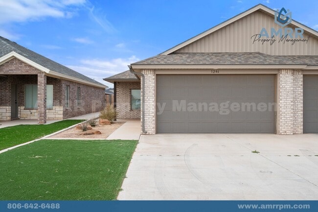 1246 N 7th St in Wolfforth, TX - Building Photo - Building Photo