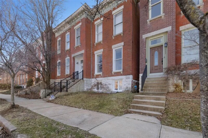 2348 Rutger St in St. Louis, MO - Building Photo