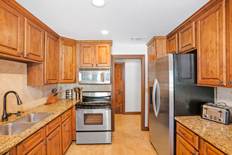 2955 McCall St in San Diego, CA - Foto de edificio - Building Photo