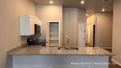 2108 N Jayton Ave in Lubbock, TX - Building Photo - Building Photo