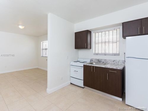 110 NE 55th St in Miami, FL - Building Photo - Building Photo