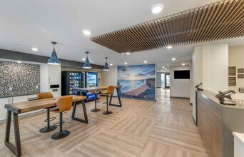Furnished Studio-San Marcos in San Marcos, CA - Building Photo - Building Photo