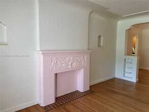 203 NE 86th St in El Portal, FL - Building Photo - Building Photo