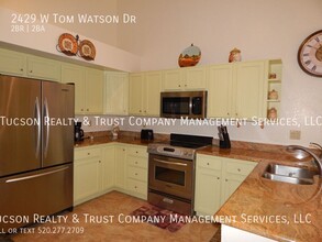 2429 W Tom Watson Dr in Tucson, AZ - Building Photo - Building Photo