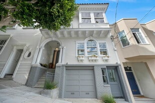 1074 Filbert St in San Francisco, CA - Building Photo