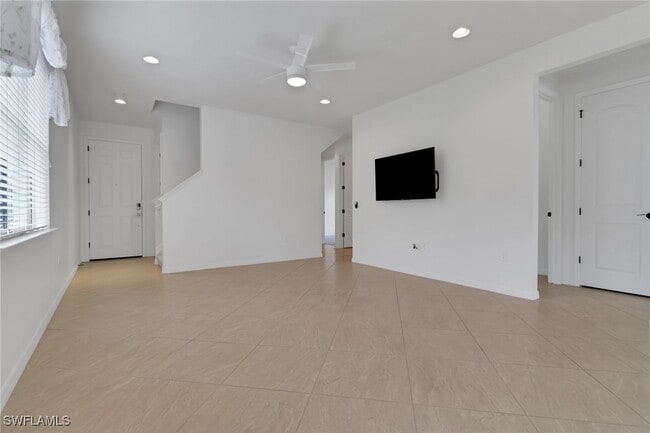 20281 Corkscrew Shores Blvd in Estero, FL - Building Photo - Building Photo