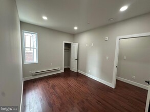 1806 W Ontario St, Unit F153 in Philadelphia, PA - Building Photo - Building Photo