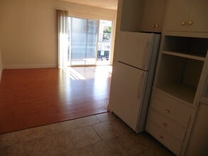 141 Towne Terrace, Unit 15 in Los Gatos, CA - Foto de edificio - Building Photo