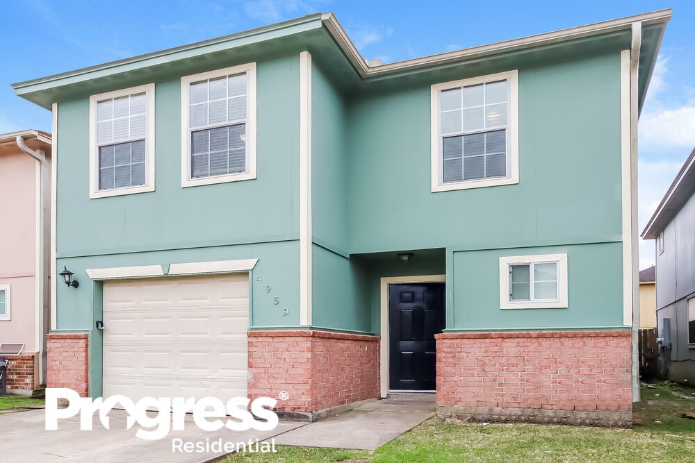 4959 N Cancun Dr in Houston, TX - Building Photo