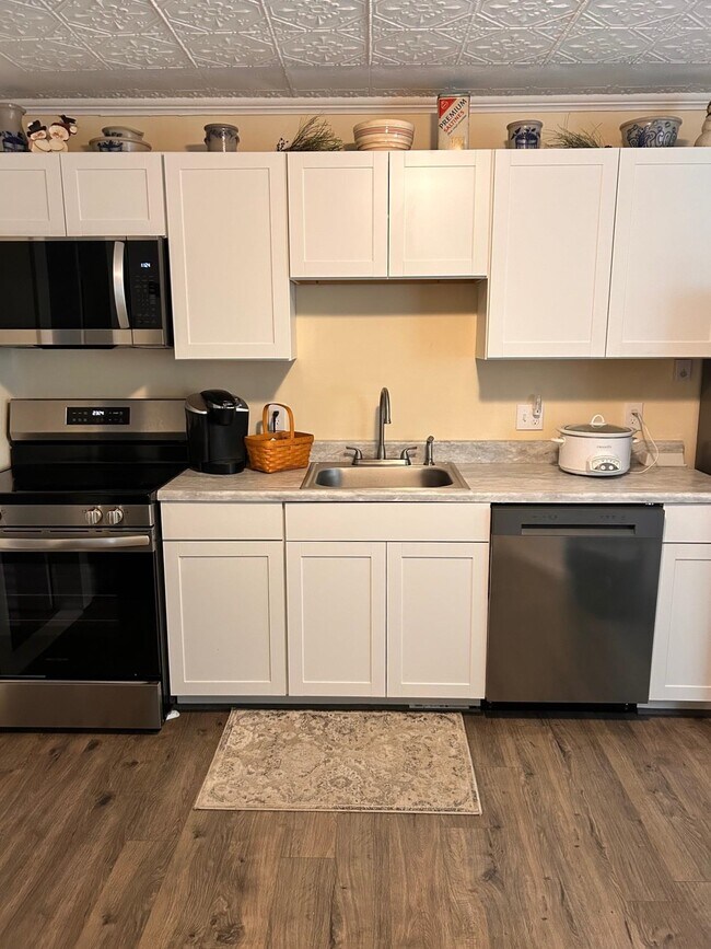 565 White Mountain Hwy in Milton, NH - Building Photo - Building Photo