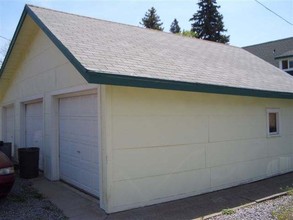 604-608 N Mt Shasta Dr in Mount Shasta, CA - Building Photo - Building Photo