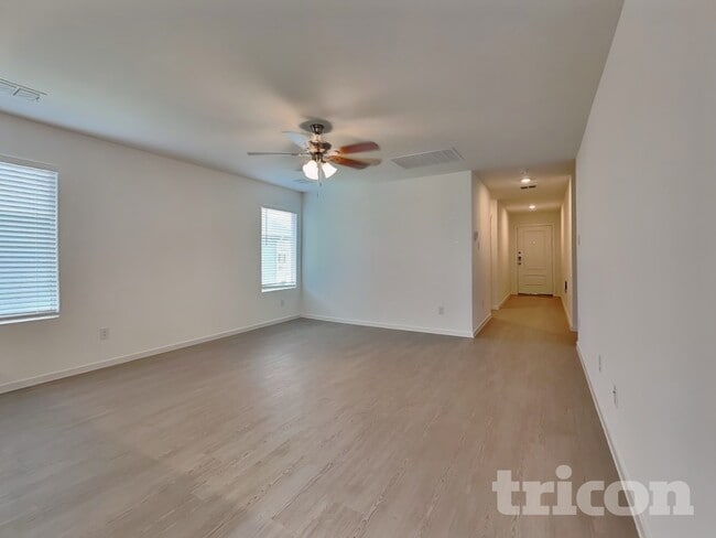 1620 Parlier St in McKinney, TX - Foto de edificio - Building Photo