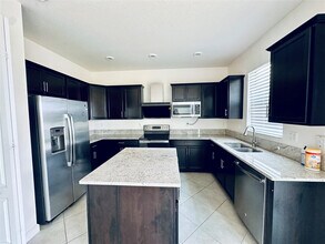 8836 Sandy Crk Wy in Wellington, FL - Building Photo - Building Photo