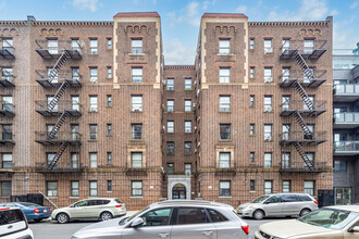 3131 29th St in Long Island City, NY - Building Photo - Building Photo