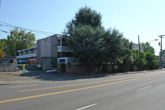 39th Place Townhomes in Portland, OR - Building Photo - Building Photo