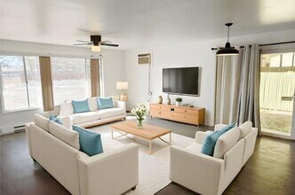 207 March Dr NE in Moses Lake, WA - Foto de edificio - Building Photo