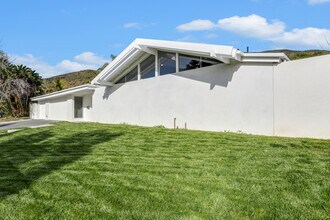 6234 Paseo Canyon Dr in Malibu, CA - Building Photo - Building Photo